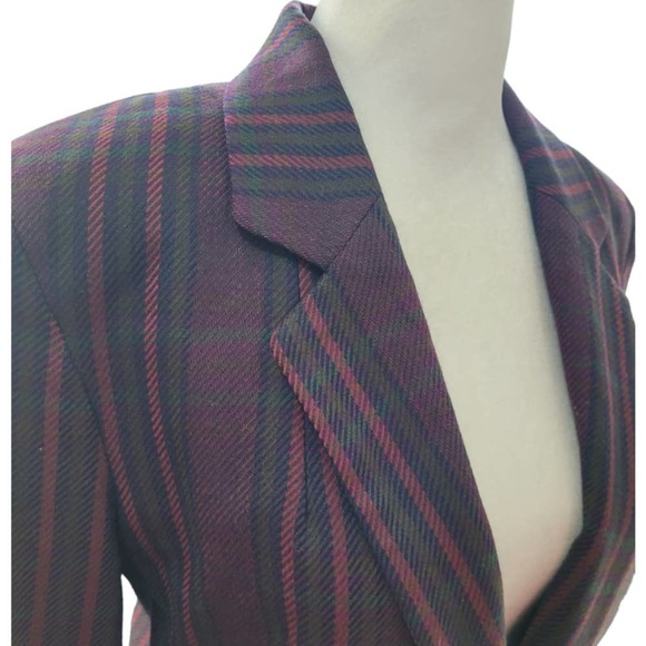 Striped Women's Blazer - Picture 4 of 12